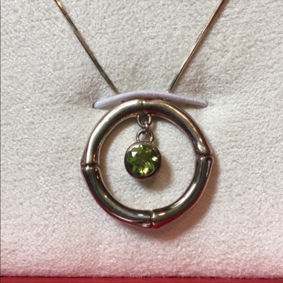 💚Red Envelope Peridot Bamboo Pendant Necklace - Picture 5 of 8